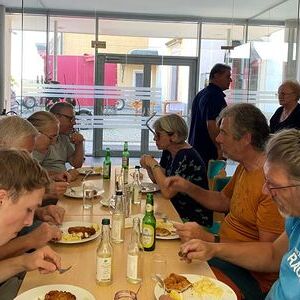 Zu Mittag gibt's Schnitzel.