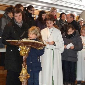 Familienmesse mit Ministrantinnenaufnahme
